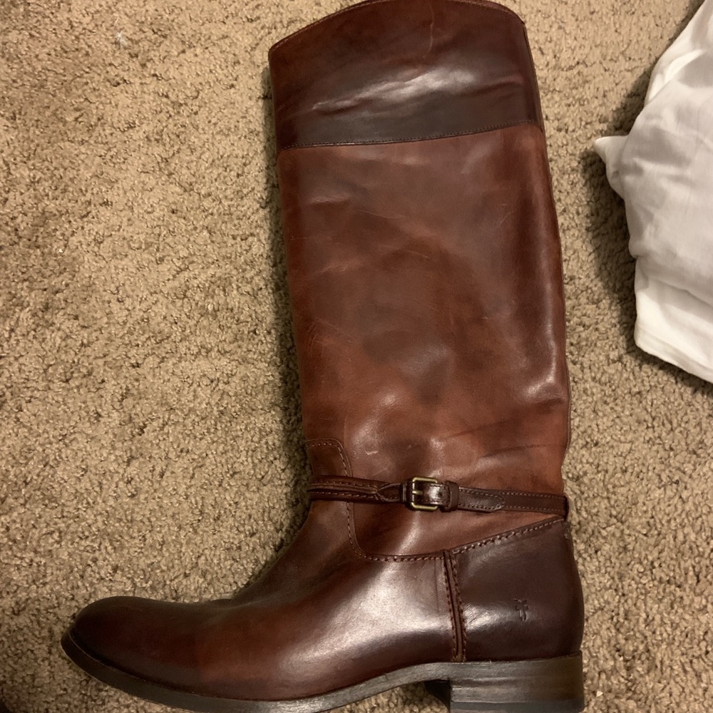 NEW FRYE BOOTS